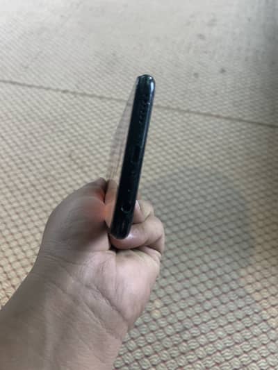 Vivo y11 used in good condition