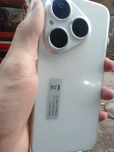 Huawei Pura 80 for sale bought from Qatar used 2 months