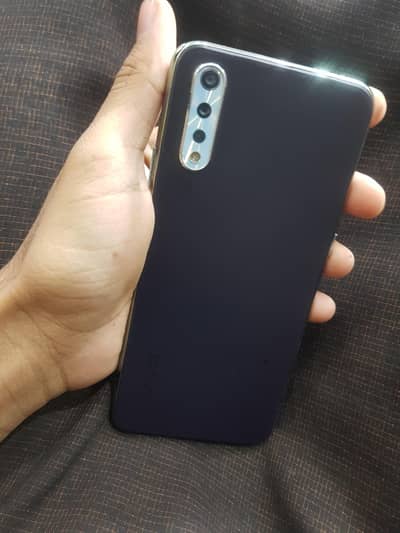 VIVO S1 - 8/256