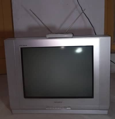 samsung T. V for sale. . . . condition 10/10. . . contact 03314594450