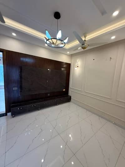 1 Kanal Super Out House Prime Hot For Sale dha Phase3