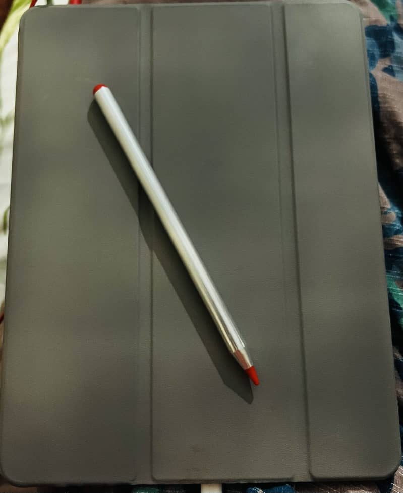 Ipad 6th generation. 4