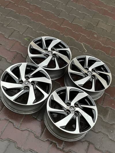 Toyota Aqua X Urban 16 Inch Wheels