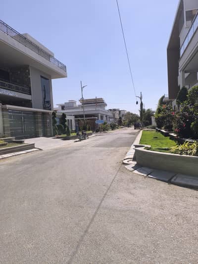 THREE SIDE CORNER 600 SQY PLOT ALIGARH SOCIETY SECTOR 9A1 SCHEME 33 KARACHI