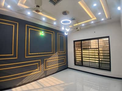 7 Marla Brand New Stylish & Solid House