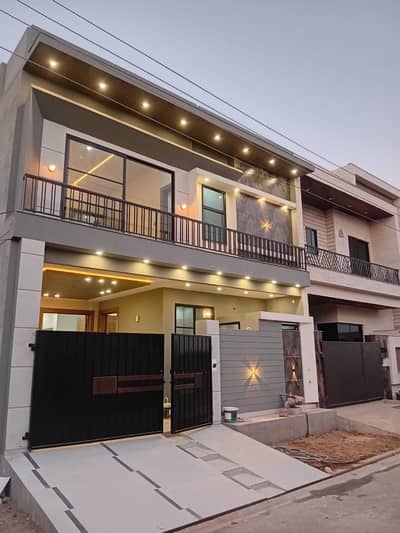 5 Marla Brand New Stylish House