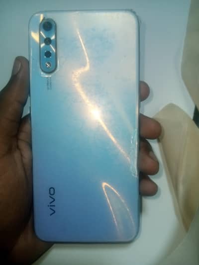 vivo s1