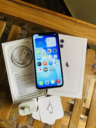 iPhone 11 (64gb) urgent Sale. 0:3:0:9:1:0:1:8:1:2:3