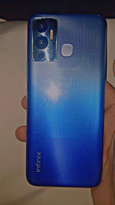 4gb ram hi or 64GB memory hi or kio problem Nahi hi or Sath box hi