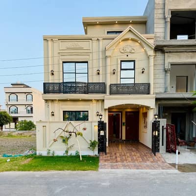 5 Marla Brand New Facing Park House for Sale in Block E Central Park Housing Scheme Lahore