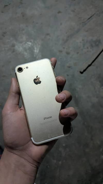 iphone 7 {97 battery }