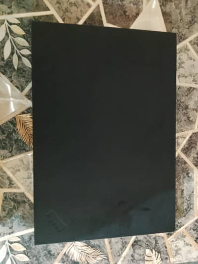 10/10 condition Model T570  Full size  14" screen