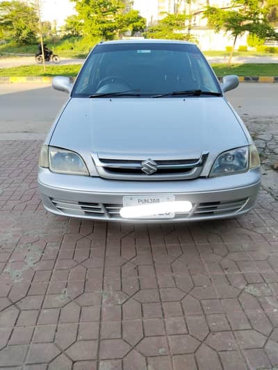 I am selling Suzuki Cultus vxr 2015