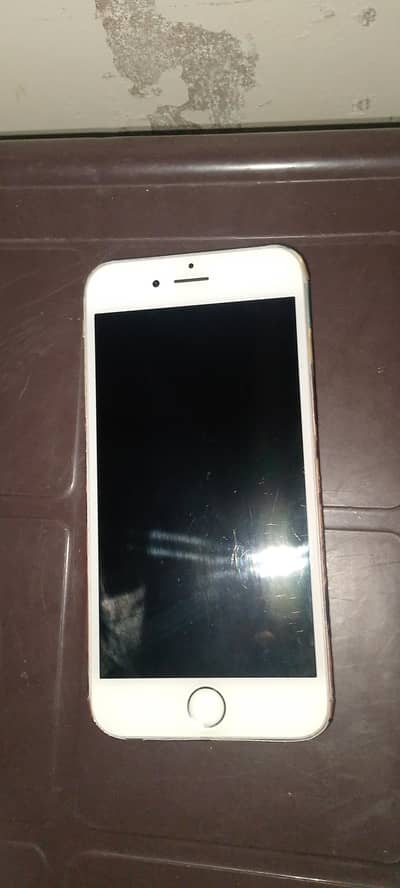 iPhone 6 (10/10 Condition) – Battery Service Needed – Best Deal