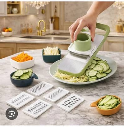vegetable cutter with multiple blades