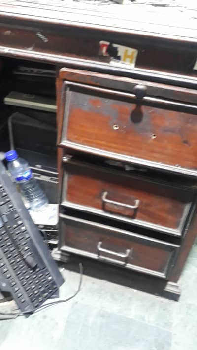 office table also 3 draz