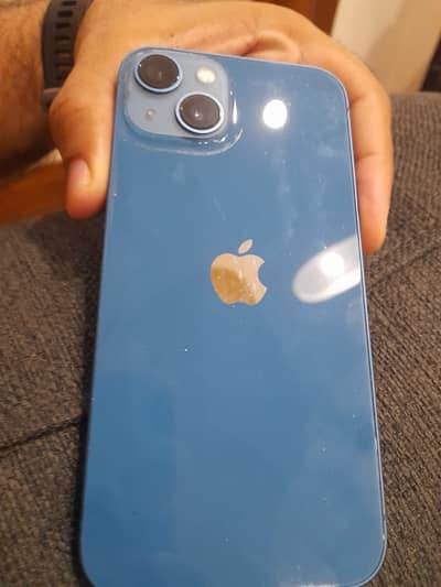 Apple iPhone 13