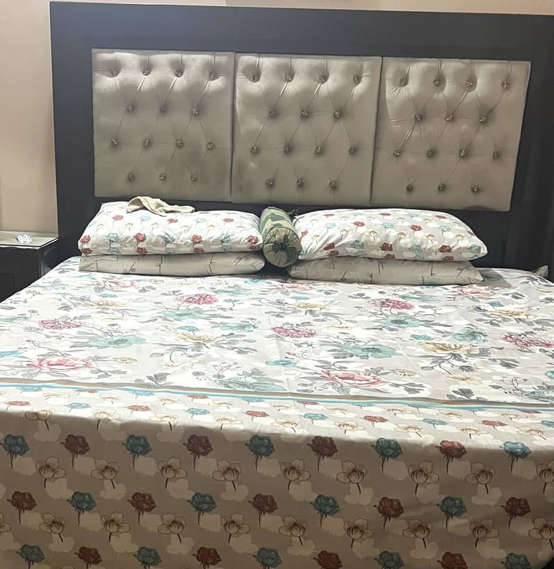 complete wooden bed set 3