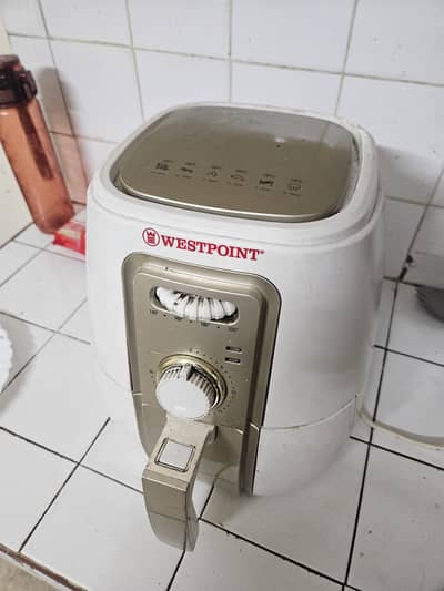 Westpoint Deluxe Air Fryer. Model: WF-5255