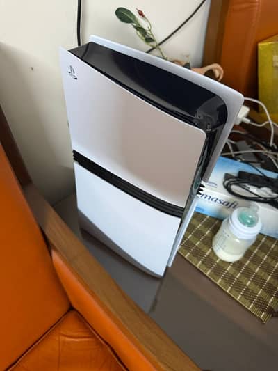 PS5 Pro 2TB Disc Edition - Like New | With 6 Discs + PS Plus