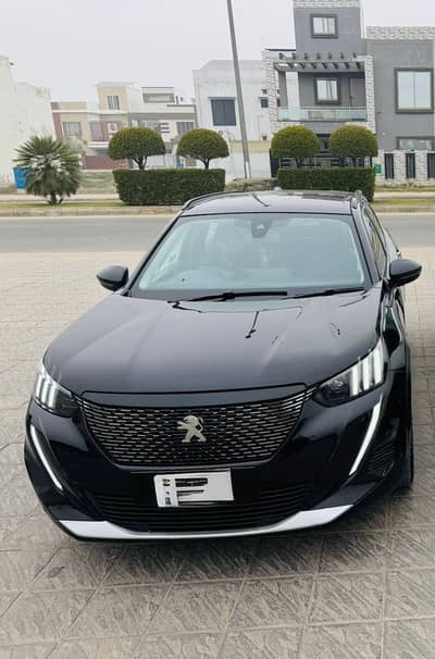 Peugeot 2008 allure 2023 model