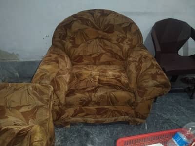 Sofa  Set  availability for urgent sale