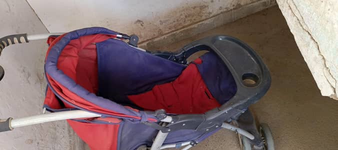 Sturdy stroller/ pram