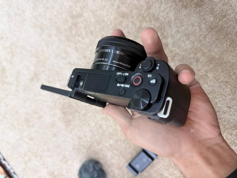 Sony ZV e10 3