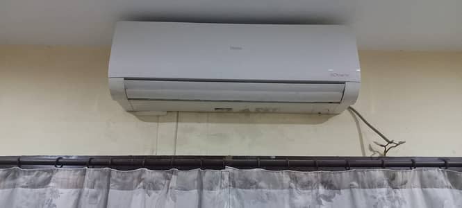  Haier 1.5 Ton Inverter AC (HSU-188SNM) – Excellent Cooling