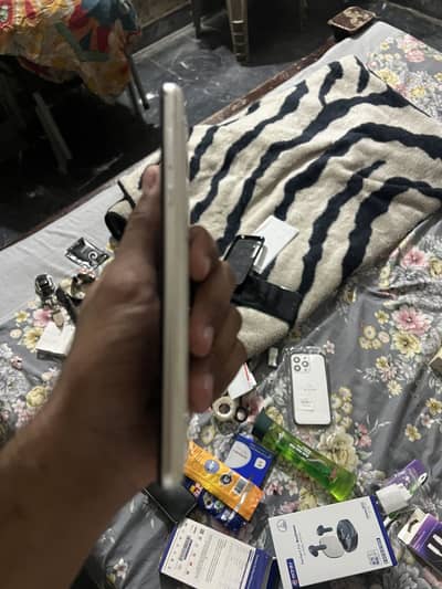 Sharp aqous R5 12/128gb