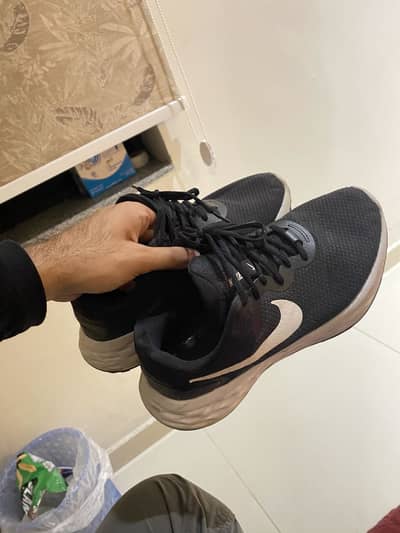 Nike original 43 size shoes 10/9