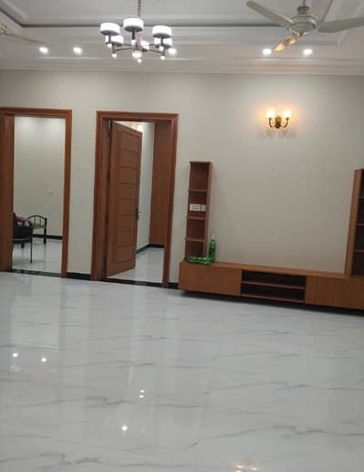 Sector C1 10 marla upper portion available for rent on prime location and reasonable price