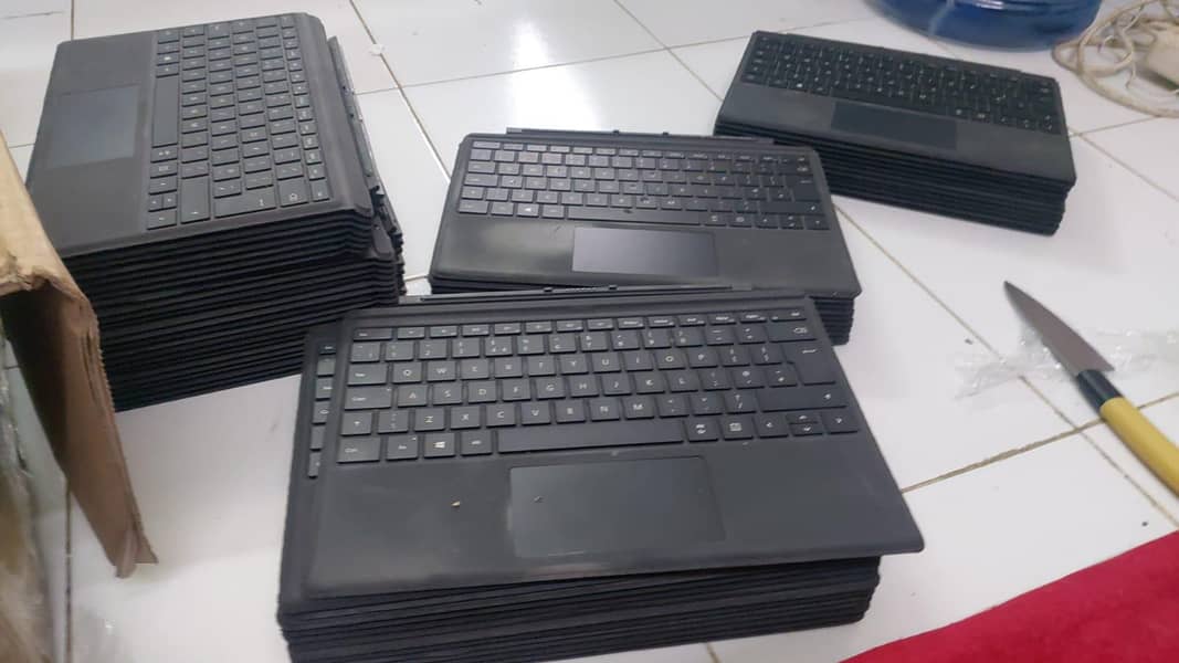 surface 4 pro keyboard avaliable 0