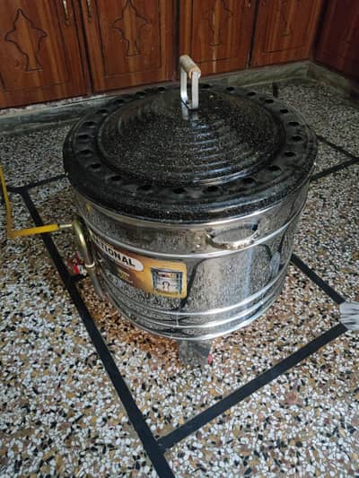 6 Roti Gas Tandoor. 6500