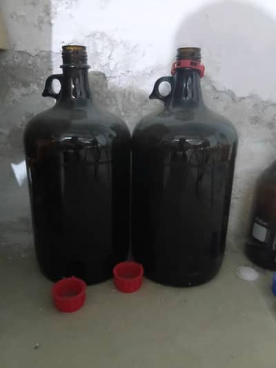 4 liters and 500ml glass bottle container