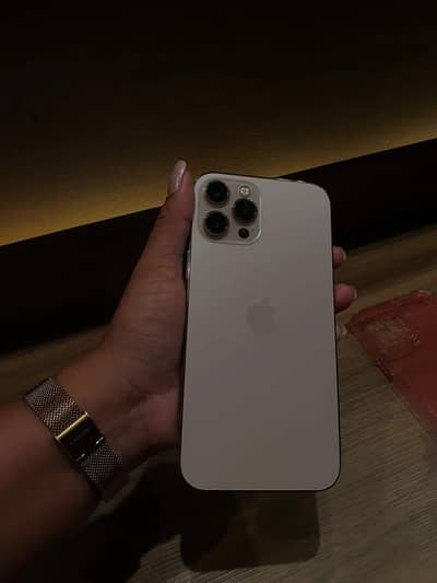 I phone 12 pro max 64 gb