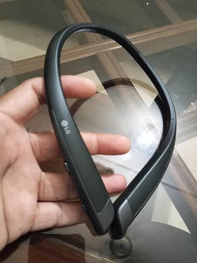 Lg Tone Platinum HBS-930 Wireless Headset( whatsapp 0333 6233364)