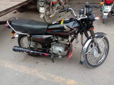total genuine Honda 2019 model Faisalabad number