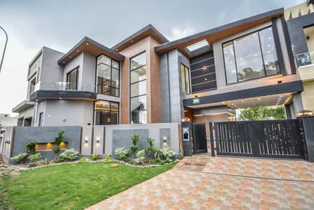 5 MARLA BRAND NEW HOUSE FOR RENT