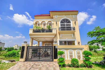 5 MARLA SPANISH HOUSE FOR RENT