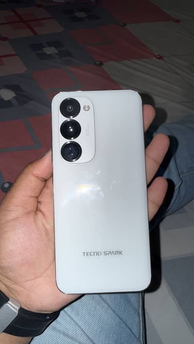 TECNO SPARK 40 Pro+