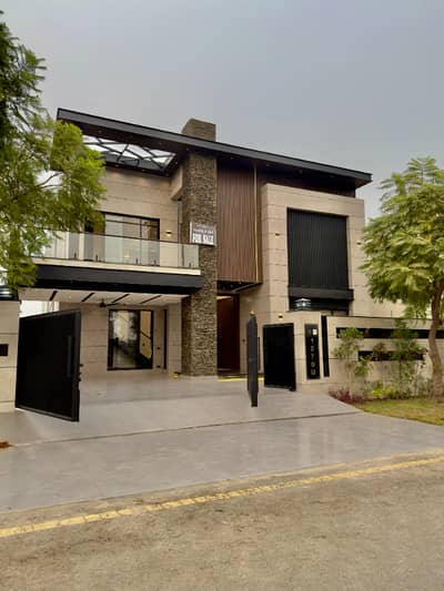 1 KANAL BRAND NEW MODERN DESIGN BUNGALOW FOR SALE