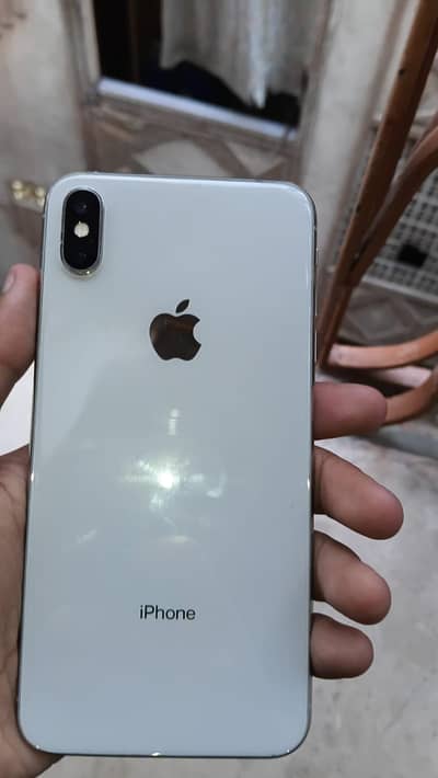 I phone xsmax white colour in best condition
