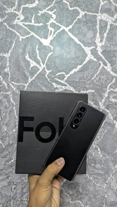 Samsung Galaxy Z Fold 4  with Box