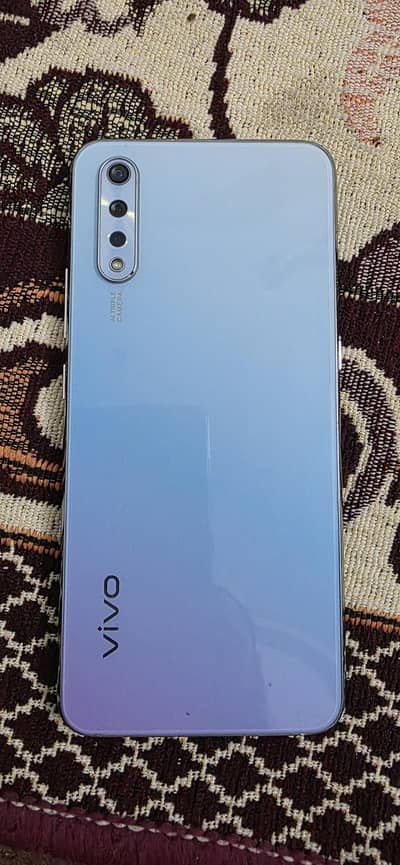 vivo s1  8/256 GB