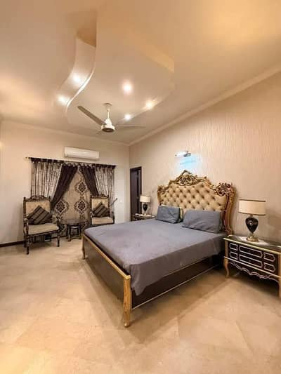 family and couple Room for rent daily basis and short time