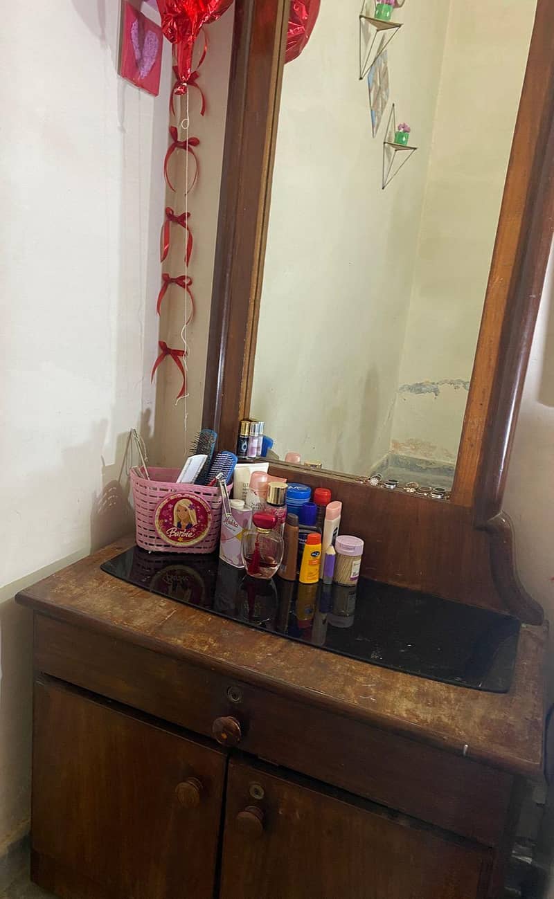Dressing Table 1