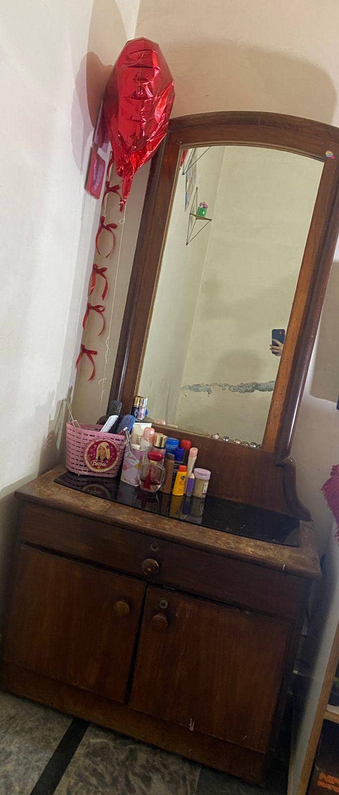 Dressing Table 3