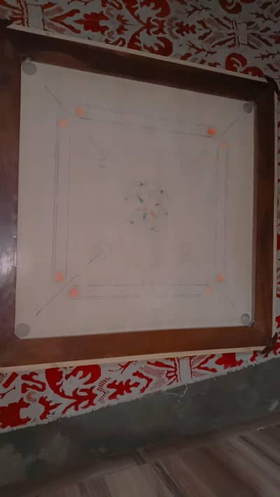 carrom board
