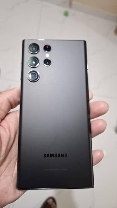 Samsung S22 Ultra phone